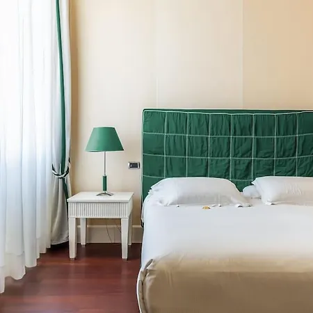 Hotel Rooms Livorno *