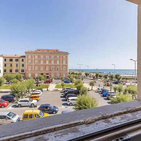Hotel Rooms Livorno * Livorno